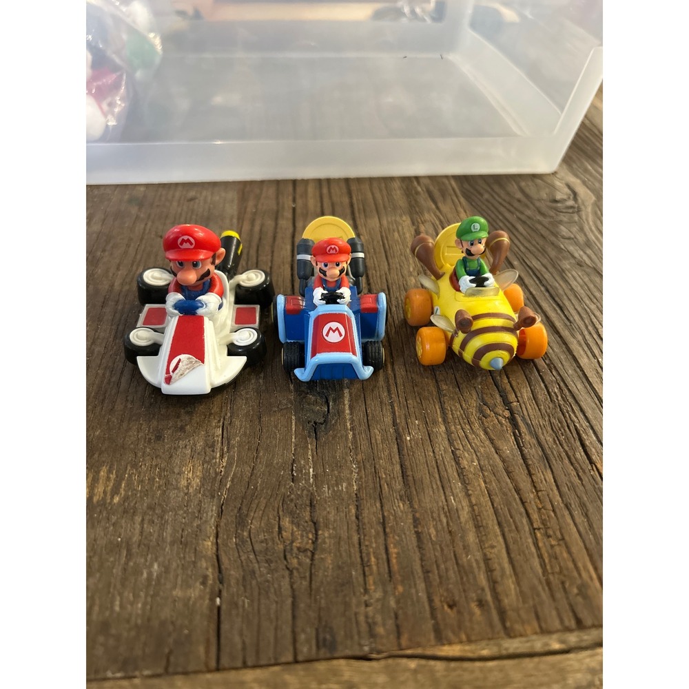 Nintendo Mario Kart 8 McDonalds Toy Lot Mario Luigi Bumble V Kart Figures 3pc